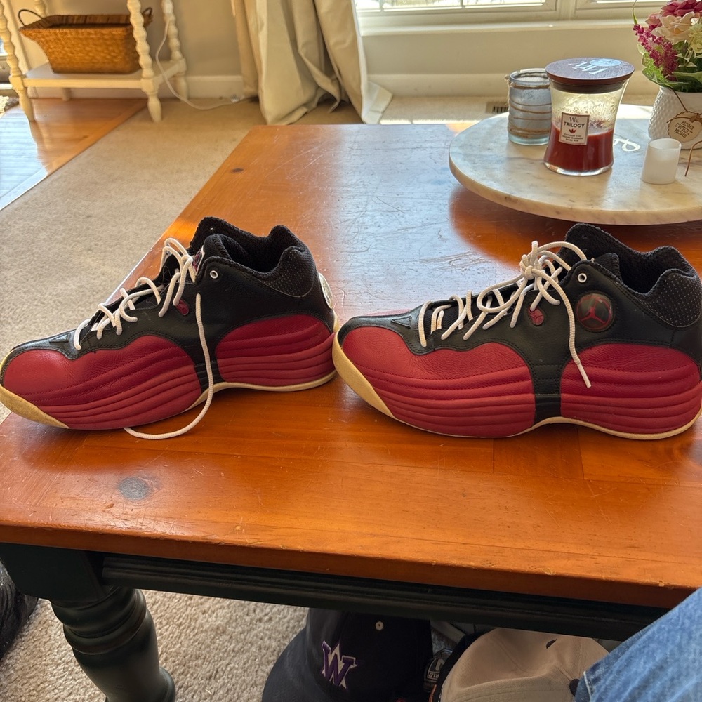 Jordan Men's Red and Black Sneakers with White Accents - Picture 4 of 8